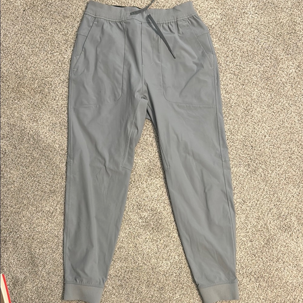 Men's lululemon Gray Jogger Pants L